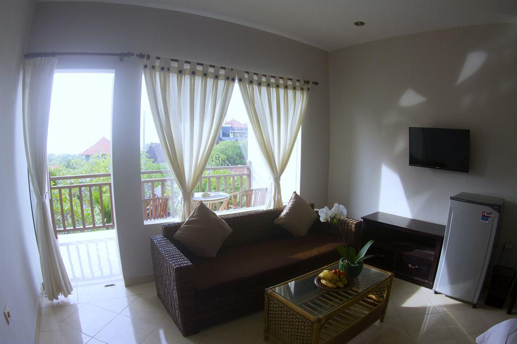 Ropik & Alik Home Stay 울루와뚜 외부 사진