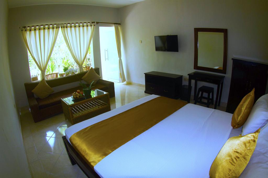 Ropik & Alik Home Stay 울루와뚜 외부 사진